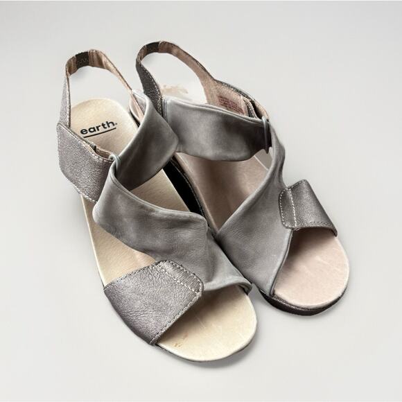 Earth Shoes - Earth Khaya Kendi Shoes Size 10 Leather Hook & Loop Comfort Wedge Sandal